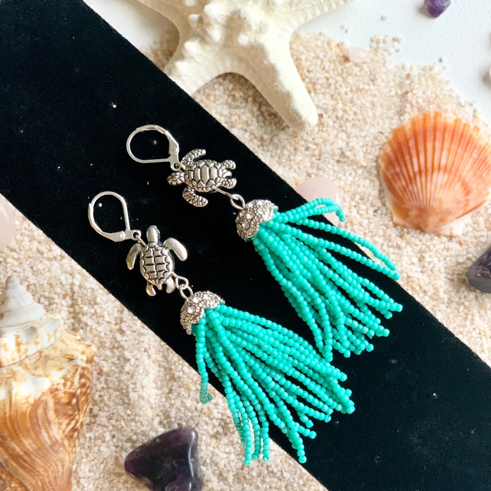 🎉HP🎉🌴🐚 Beaded Tassel Earrings